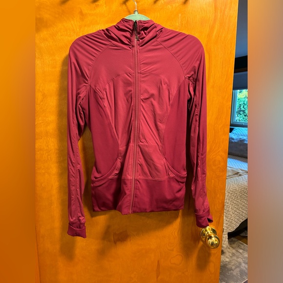 2 in 1 Lululemon Athletic Jacket | Size 8 | Reversible! - Picture 5 of 5